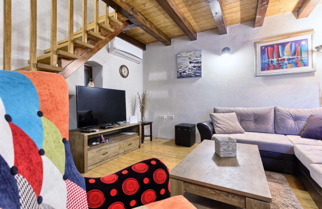 Hostal Dalmatia Stone House - Heated Pool Biorine Exterior foto